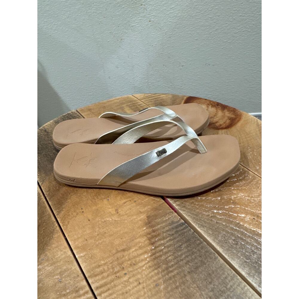 Reef Vista Ivy thong sandals for women metallic silver gray size 8